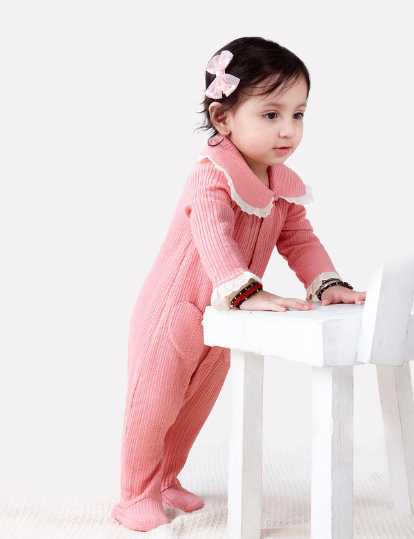 ROSE TEXTURED ONESIE WITH HEART APPLIQUE